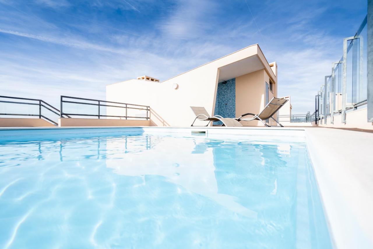 Oceanfront: Luxury Spectacular Sea Views And Pool Apartment โอลเญา ภายนอก รูปภาพ
