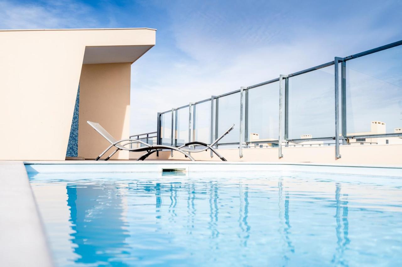 Oceanfront: Luxury Spectacular Sea Views And Pool Apartment โอลเญา ภายนอก รูปภาพ